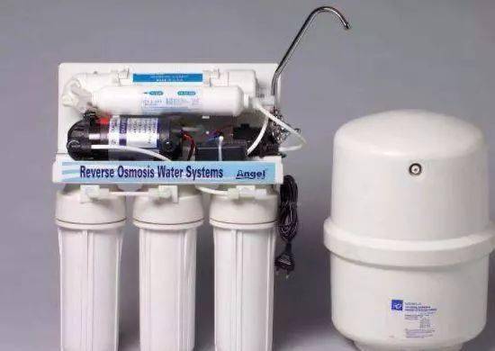 廚房中這兩樣電器沒必要買，入住后才懊惱凈水器成雞肋